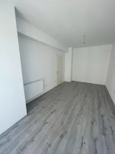 1 CAM NEMOBILAT DECOMANDAT CAPT CUG VISOIANU ETAJ INTERMEDIAR - foto 4