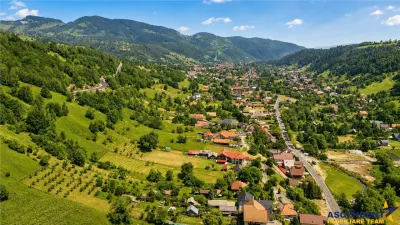View superb:intravilan,constructie rezidenta/ hotel,2.327 mp,Moieciu de Jos, Bran - Brasov
