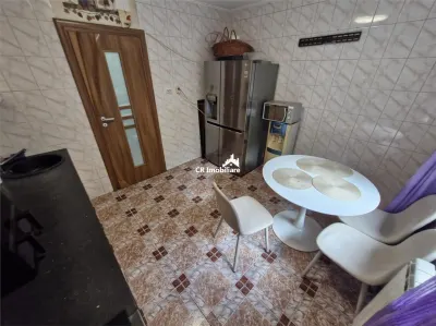Apartament 3 camere Vitan Mall - foto 8