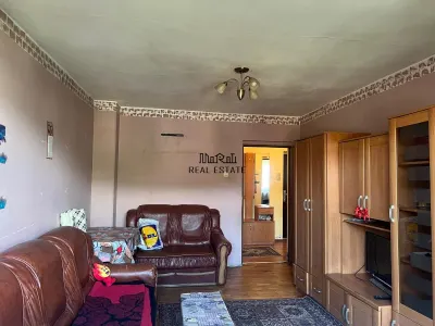 Apartament 3 camere zona linistita - Brad