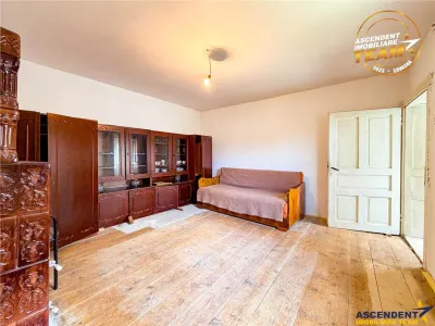 Casa din caramida cu 1.087 mp teren, pozitie centrala, utilitati la poarta, Micfalau, Covasna - foto 2