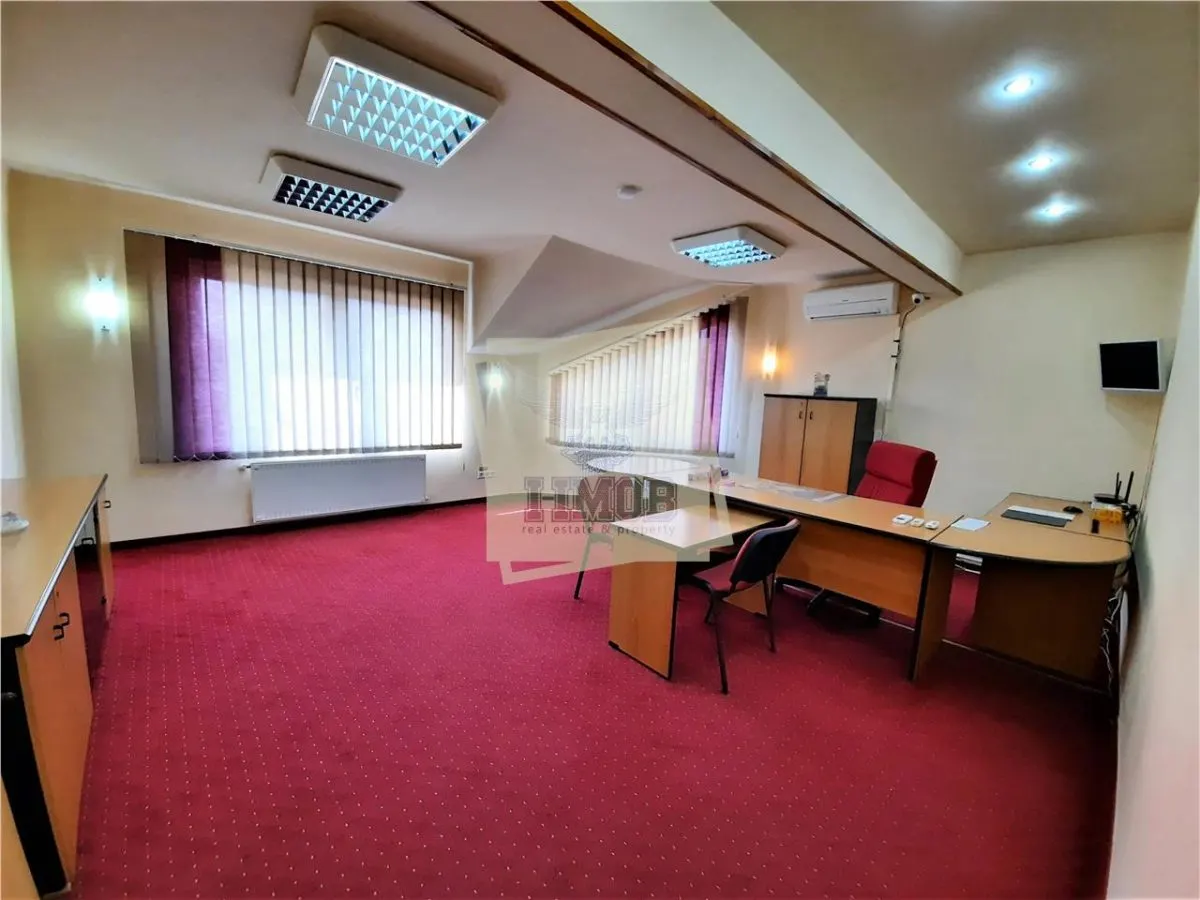 Spatiu birouri 5 camere 2 bai in zona centrala - foto 1