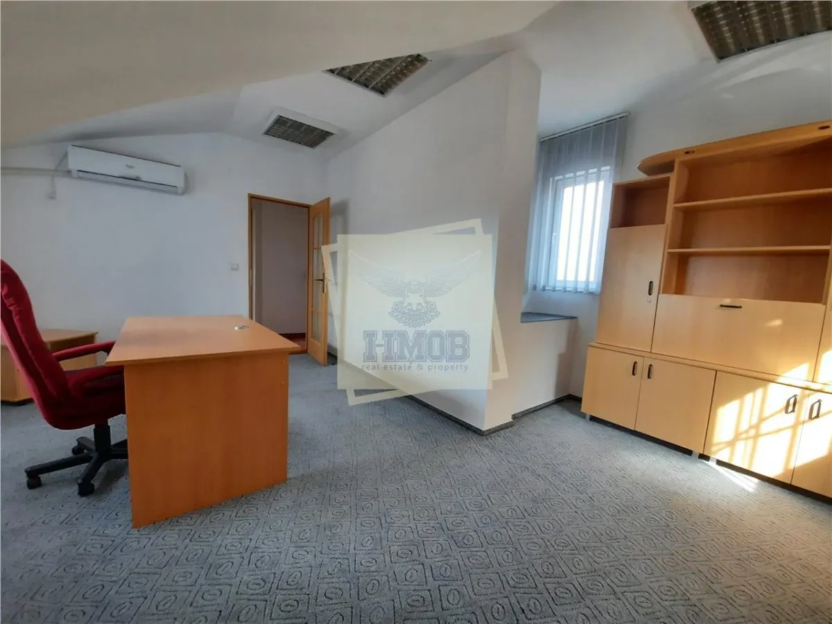 Spatiu birouri 5 camere 2 bai in zona centrala - foto 3