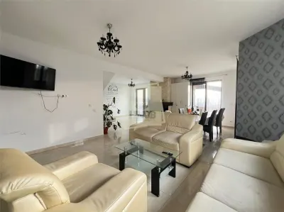 Casa  260 mpu 7 camere 5 bai filigorie teren 500 mp Selimbar - foto 3