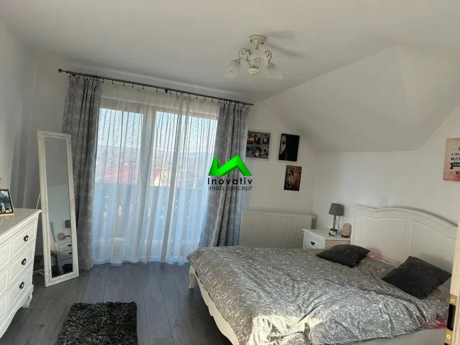 Casa individuala de vanzare 6 camere Sibiu Selimbar - foto 3