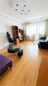 Apartament 2 camere decomandat, etaj intermediar Centrul Civic- str. Toamnei - Brasov
