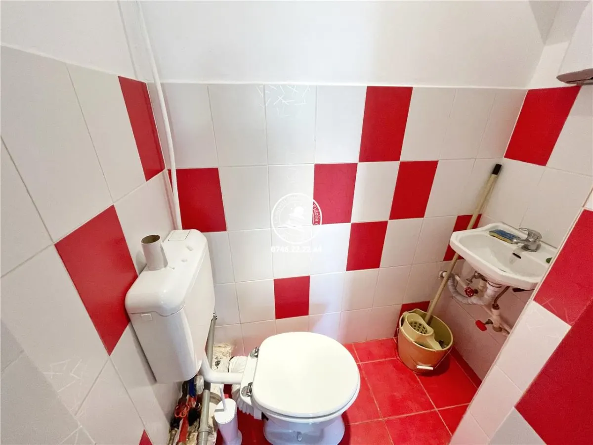 Spatiu comercial  de inchiriat  Centru, - foto 7
