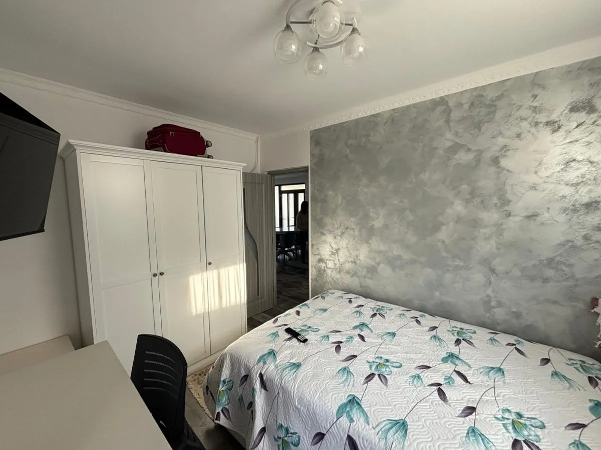 Casa individuala,mobilata si utilata complet, Bucium-Visan,400mp teren - foto 7
