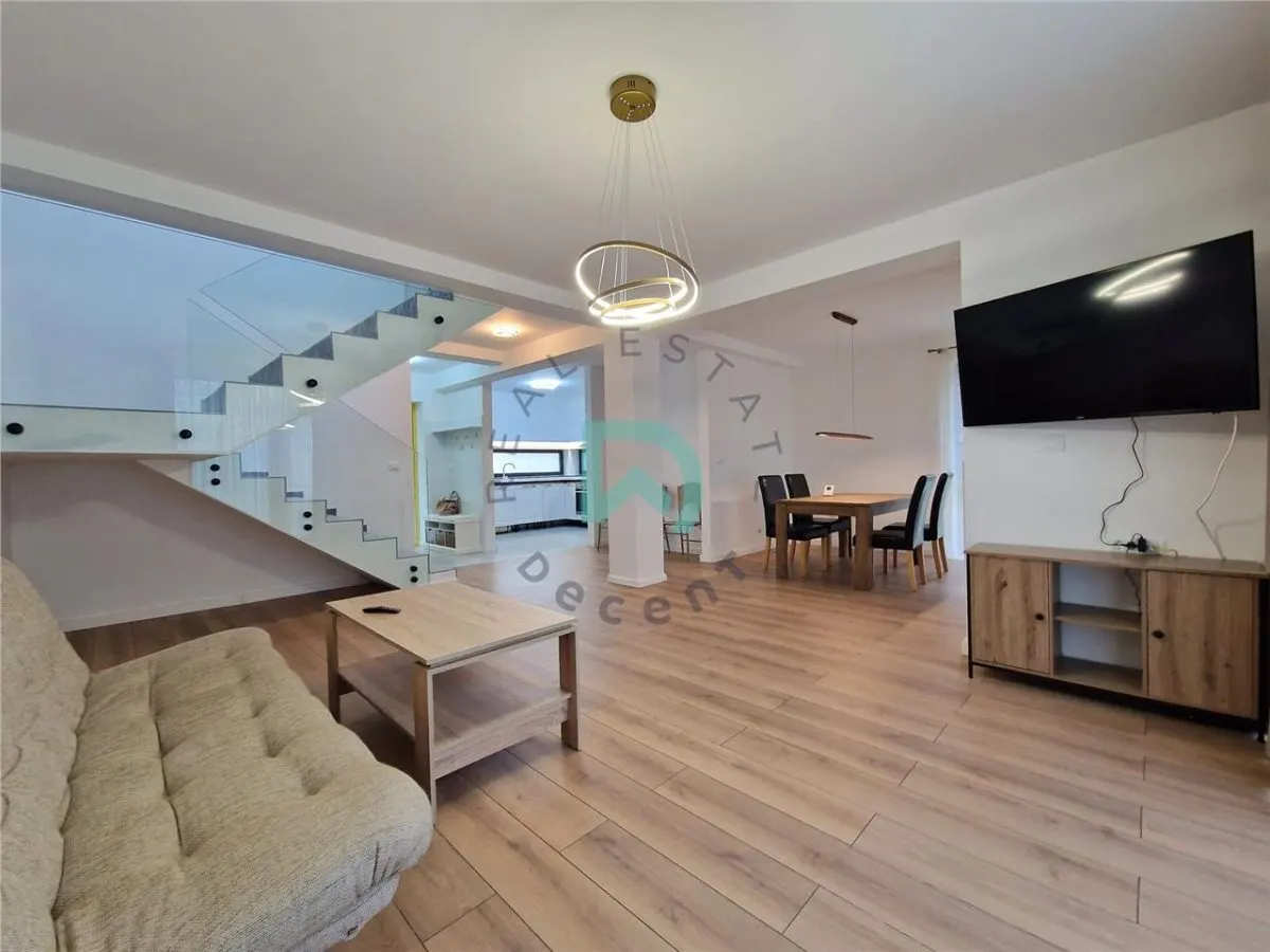 Casa, 4 camere, Bartolomeu, Brasov - foto 1