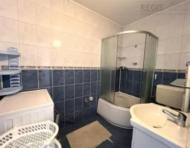 Garsoniera spatioasa cu curte - de vanzare - Centrul istoric - foto 10