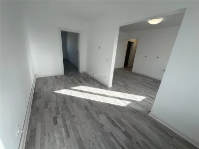 Bocsa Romana, Proiect NOU, 28 de Apartamente  cu 2 si 3 Cam.,Modernizat total Premium. - foto 11
