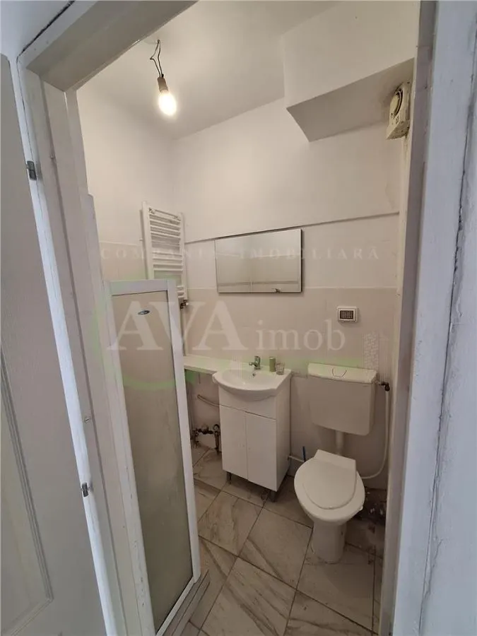 Apartament 2 camere decomandat zona Central - foto 7