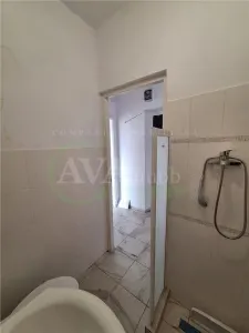 Apartament 2 camere decomandat zona Central - foto 8