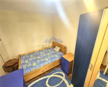 Tatarasi-Piata Chirila, apartament cu 2 camere, etaj  intermediar - foto 3