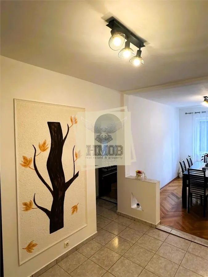 Apartament 4 camere 74 mpu 2 bai  si parcare zona Valea Aurie - foto 1
