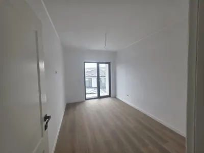 Apartament 4 camere dispus pe 2 niveluri - foto 5