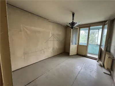 Vanzare apartament 3 Camere Uverturii  Militari - Necesita Renovare - foto 4