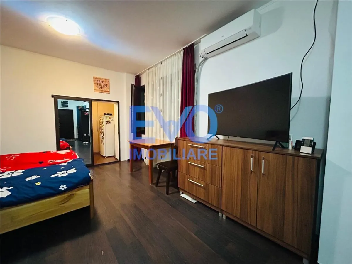 GARSONIERA DE VANZARE, CENTRU - foto 1