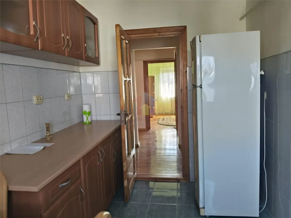 VIDEO! SPATIOS- 83 mp! Apartament 3 Camere, zona Buzaului(B uri) MOBILAT si UTILAT! - foto 9