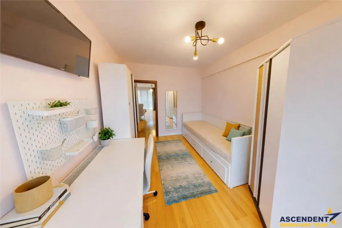 Spatialitate si confort: apartament 4 camere, Central, Brasov: FILM & 3D - foto 12