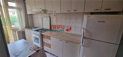 Apartament 3 camere de vanzare zona Centru - foto 11