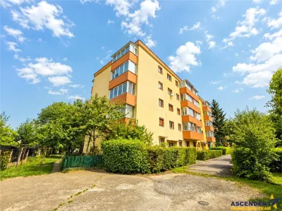 Decomandat, etaj1, Living + 2 dormitoare  boxa 14 mp, 2 balcoane, Triaj, Brasov - foto 12