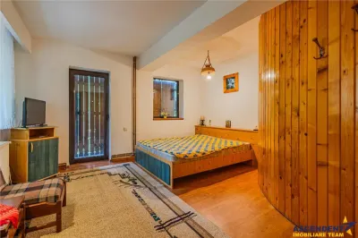 Vila 7 camere,250 mp,semineu,terase,800 mp teren,rezidential/ turistic,Predelut,Brasov - foto 10