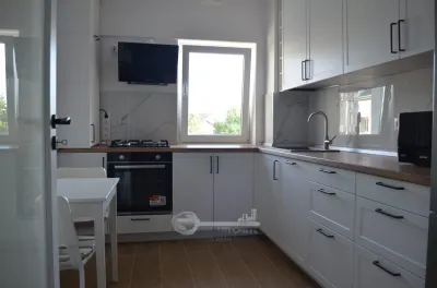 Apartament 3 camere Decomandat | Ultracentral Târgu Cucu | 71 mp | Mobilat - foto 6