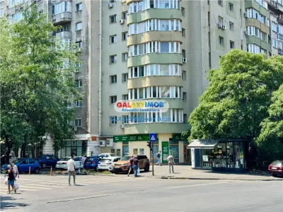 Spatiu comercial de inchiriat Crangasi 40 mp vitrina peste 7 ml - Bucuresti