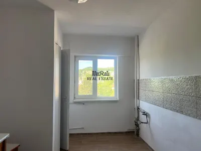 Apartament 3 camere ultracentral - foto 2