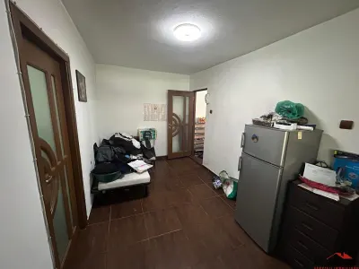 Apartament cu 2 camere de vanzare Odobesti zona liceul Duiliu Zamfirescu - Odobesti