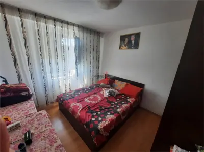 2 camere decomandat, bloc 1982 Costin Georgian - foto 3