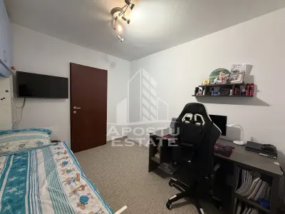Apartament cu 3 camere,semidecomandat,centrala proprie ,zona Girocului - foto 8
