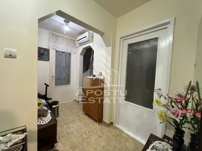 Apartament cu 3 camere, 2 bai, decomandat, parter inalt,zona Girocului - foto 7
