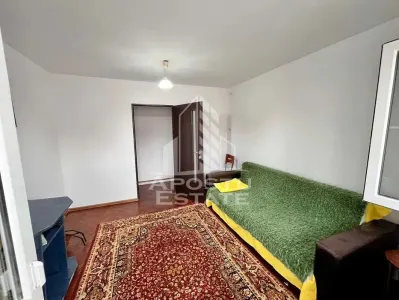 Apartament cu 2 camere,decomandat, centrala proprie, Plavat 2 - foto 2