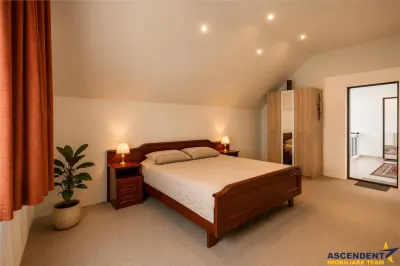 Vila traditionala, cu domeniu de 5.025 mp, pe aripa Cetatii Medievale Brasov - foto 6