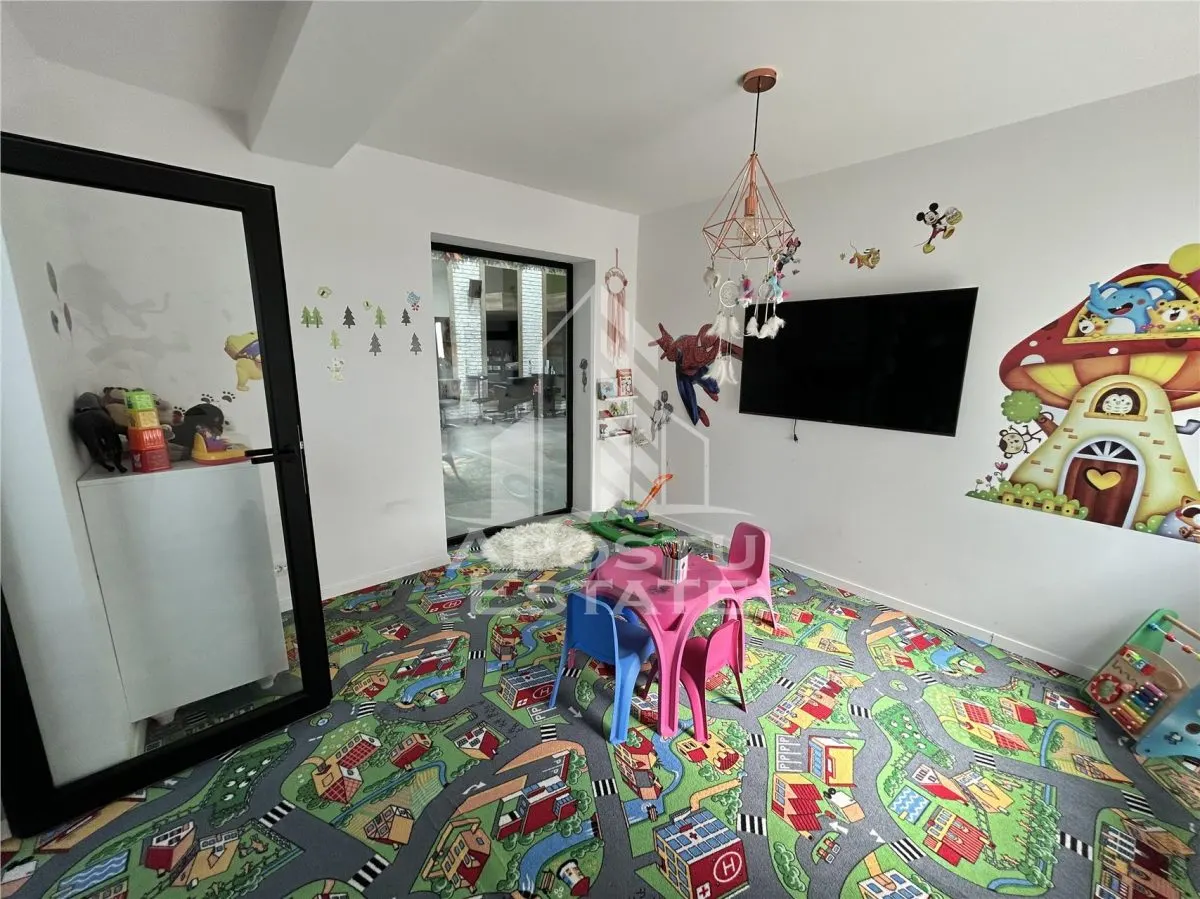 Spatiu comercial SAD, de inchiriat, amenajat modern, parcare Ghiroda. - foto 6