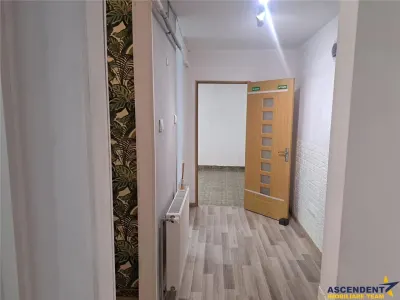 De inchiriat: Spatiu comercial aflat in zona centrala, Sfantu Gheorghe - foto 9