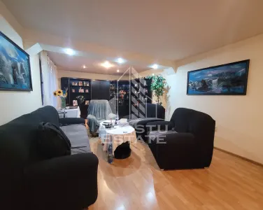 Casa individuala de vanzare cu 4 camere, 2 bai si 2 garaje, Lipovei - foto 11