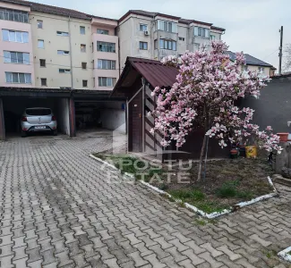 Casa individuala de vanzare cu 4 camere, 2 bai si 2 garaje, Lipovei - foto 4