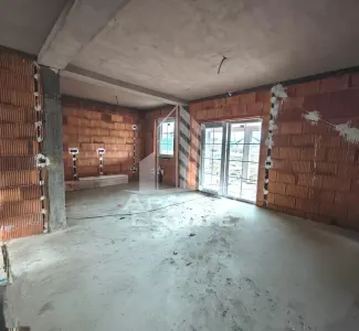 Casa noua individuala de vanzare, pe parter, 4 camere si 2 bai, Sag - foto 2