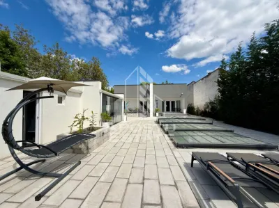 Casa individuala de lux, cu piscina, de vanzare, zona Lunei Timisoara - Timisoara