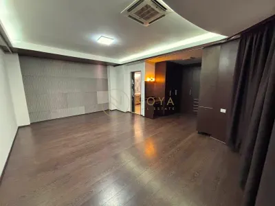 Apartament in Vila 5 camere / Spatiu Birou | Piata Victoriei Kiseleff - Bucuresti