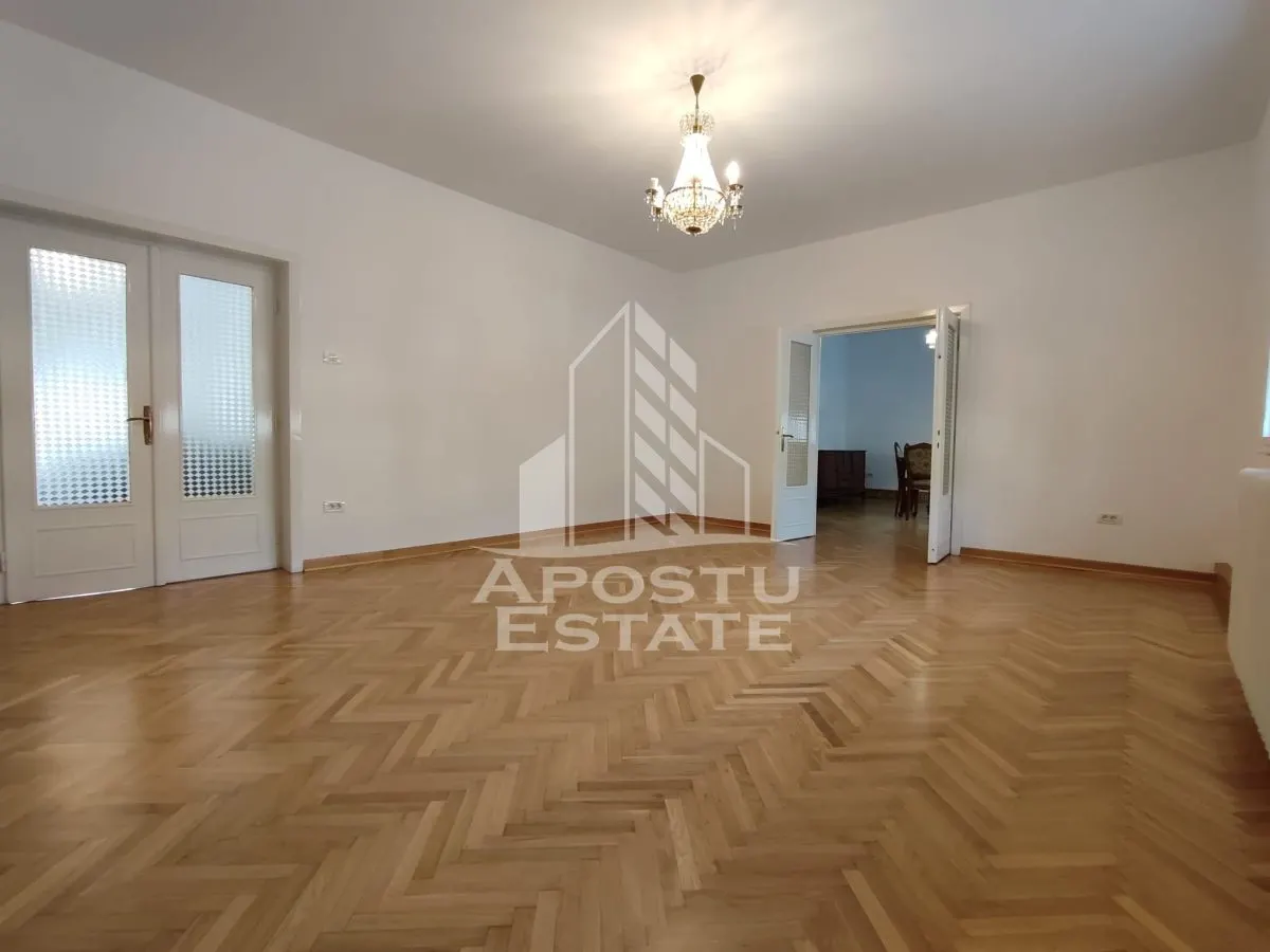 Apartament cu 5 camere 170 mp,  zona Ultracentrala - foto 12