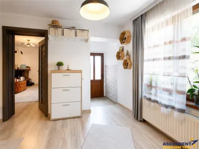 Casa solida, teren 919mp, 2 accesuri, configuratie si pentru 2 familii, Sanpetru, Brasov - foto 10