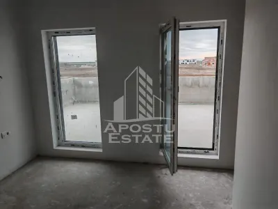 Duplex la cheie,despartit,4 camere Giarmata Mare - foto 11