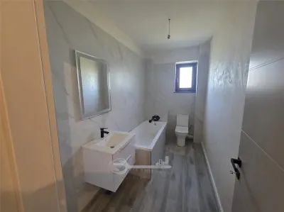 Apartament o camere decomandat - Rediu - Iasi