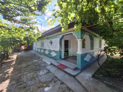 Casa renovata in 2026, 4 camere – Margineni | Teren 600 mp - Bacau