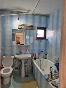Apartament cu 3 camere 78 mp decomandat 2 bai - zona Pacurari - foto 6