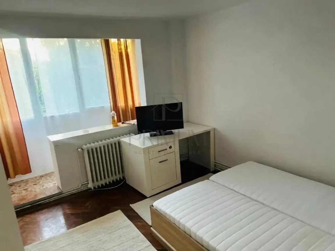 Apartament 4 camere | Ultracentral | Medicina â€“ Punctele Cardinale | 100 mp | Renovat si Mobilat - foto 2